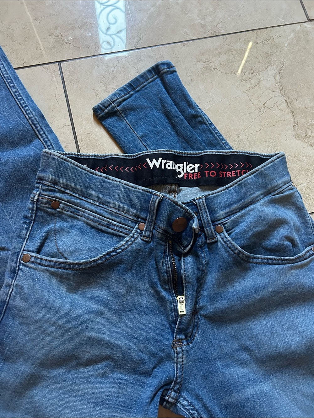Wrangler Women's Medium Blue Skinny Stretch Jeans